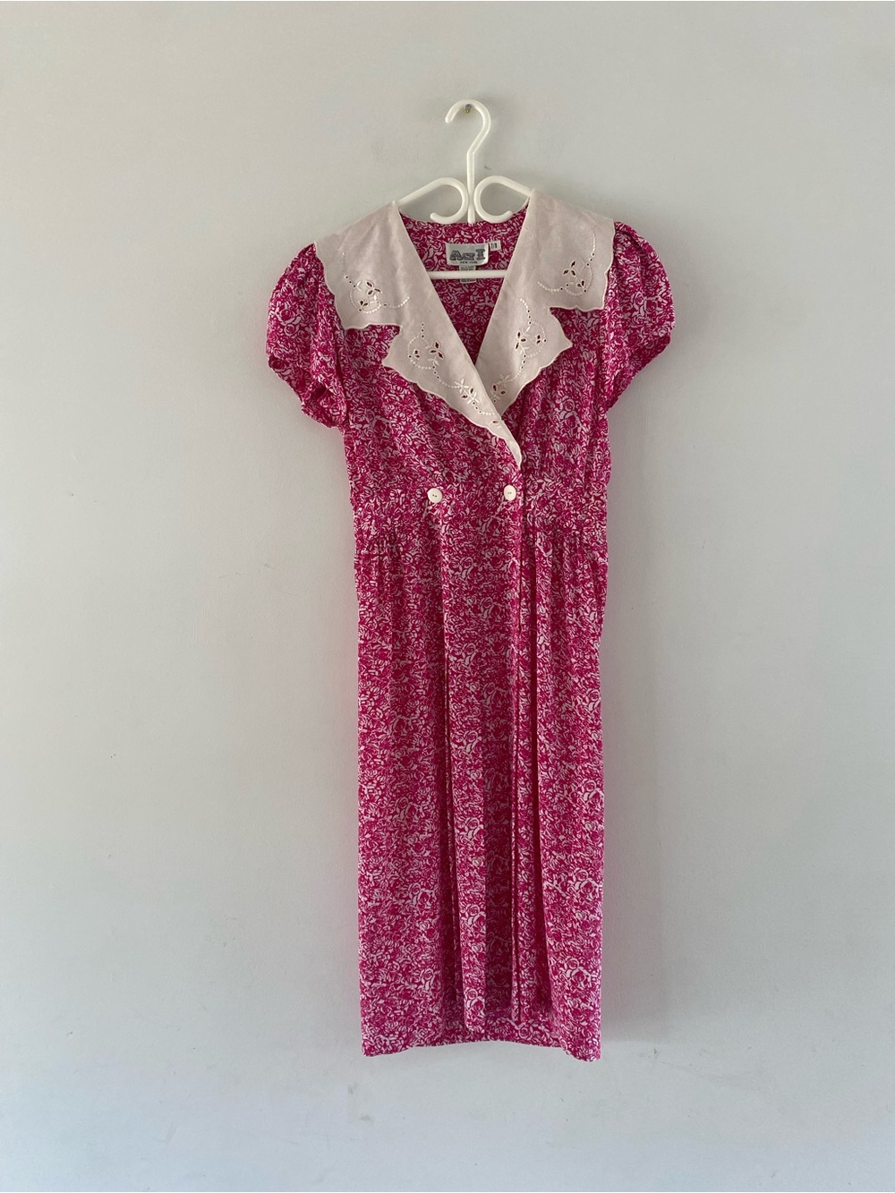 Vintage Pink Floral Midi Dress with Eyelet Collar